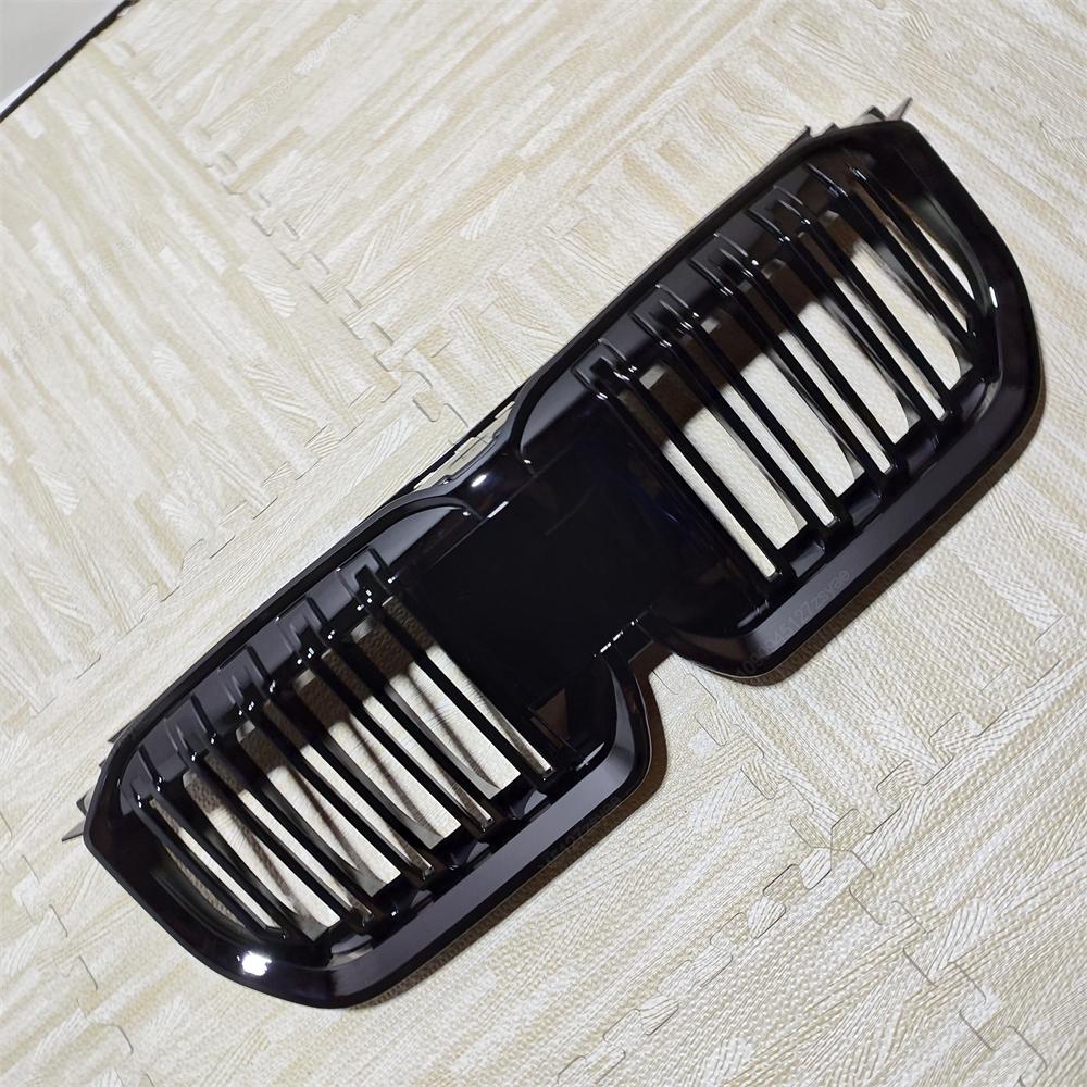 Front Grille Bumper Double Slat Grill For BMW X1 U11 iX1 M Sport 2022-2024 Racing Grill Car Styling Bodykits Gloss Black Tuning