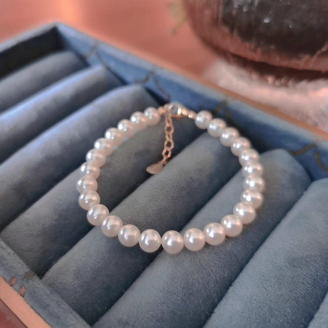 Elegant Pearl-Style Bracelet: Trendy and Minimalist Design for Female Students and Best Friends