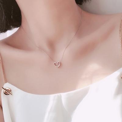 Fresh Hollow Love Necklace Female Simple Student Pendant Heart-Shaped Short Neck Chain Hipster Girlfriend Gift