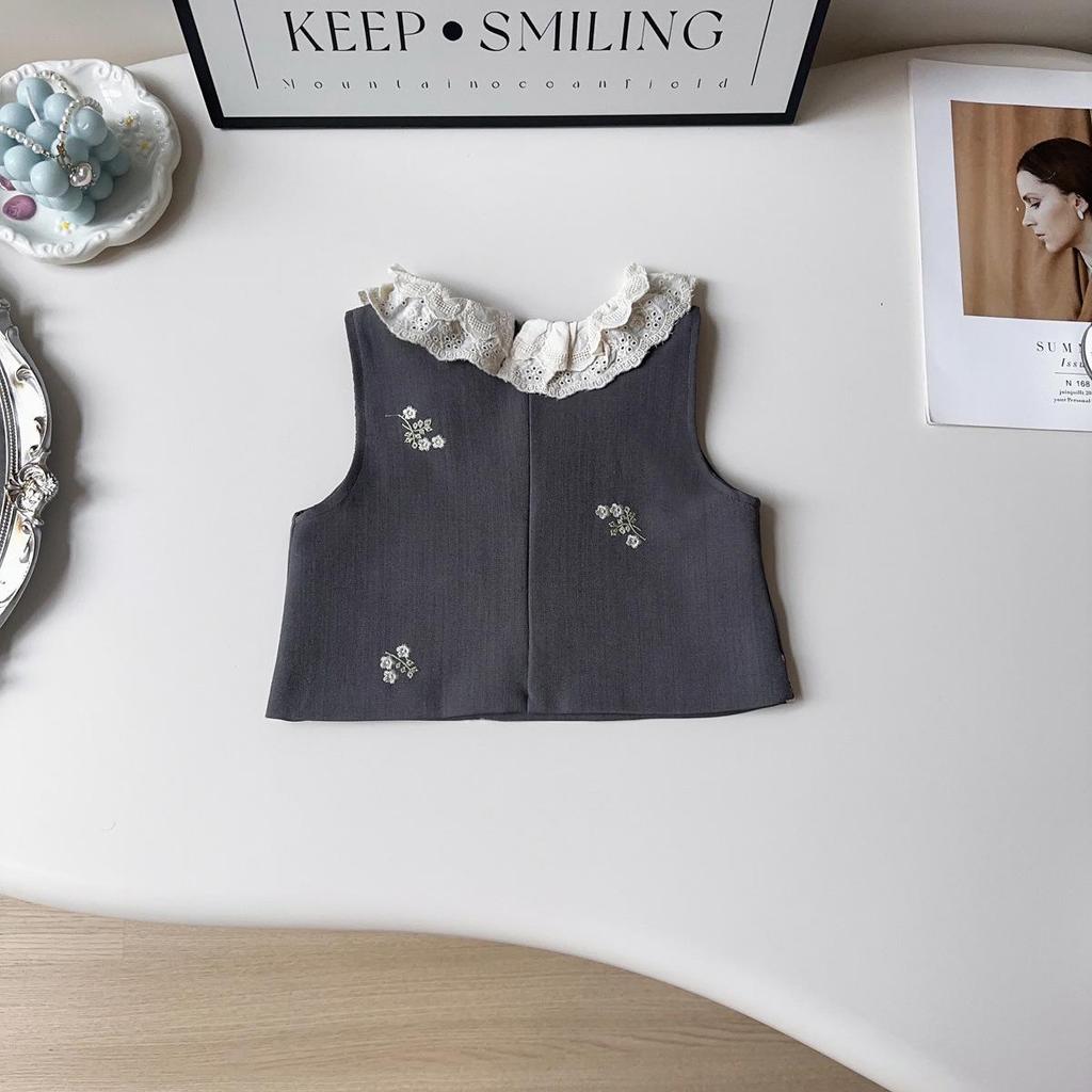 Girls' Stylish College-Style Embroidered Vest & Pleated Skirt Set for Autumn/Spring