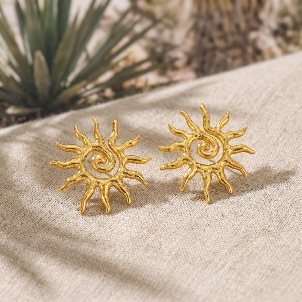 Unique Sun-shaped Flower Earrings Light Luxury Sun Ear Stud Vintage Bohemian Earrings  Women