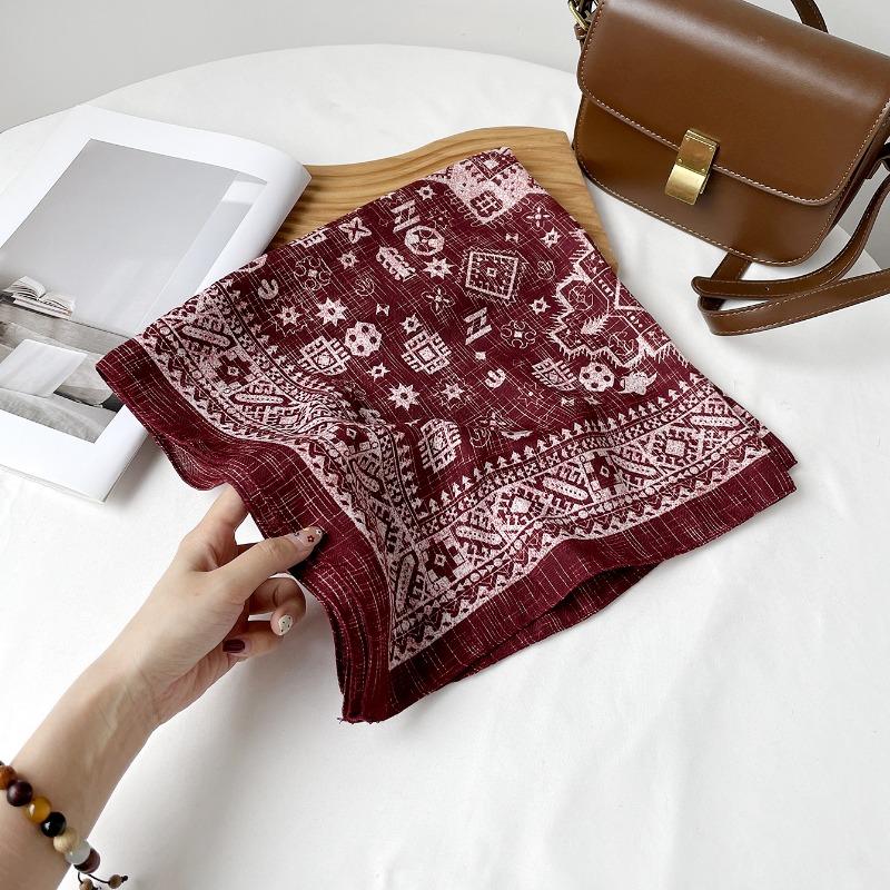 Fashion Geometric Chain Printed Square Scarf Versatile Women S Decorative Neck Scarf