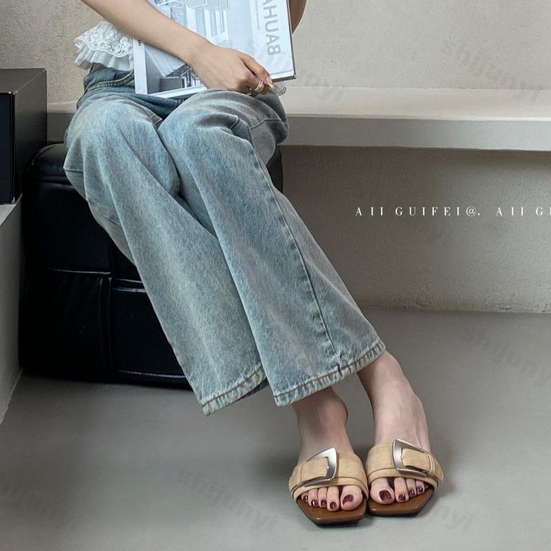 Fashion Square Headed Casual Slippers for Women 2025 Summer New Versatile Comfortable Outdoor Beach Shoes Fashion Elegant Design Sandals