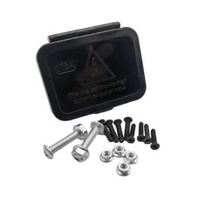 Abdeckung der Steckdosenhalterung. Einfache Installation mit Schrauben.