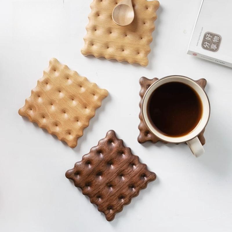 1pc Creative Biscuit Shape Coaster Wooden Heat Insulation Pad Anti-scald Mat for Coffee Mug Table Home Decor