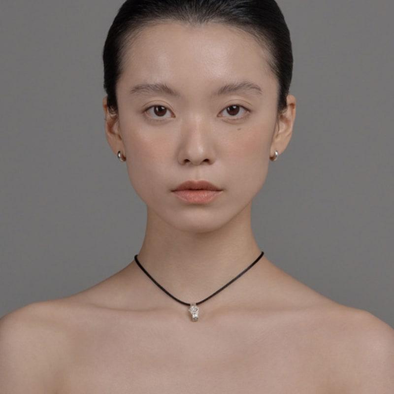 

MARSBOM mini plain hoop silver earring free