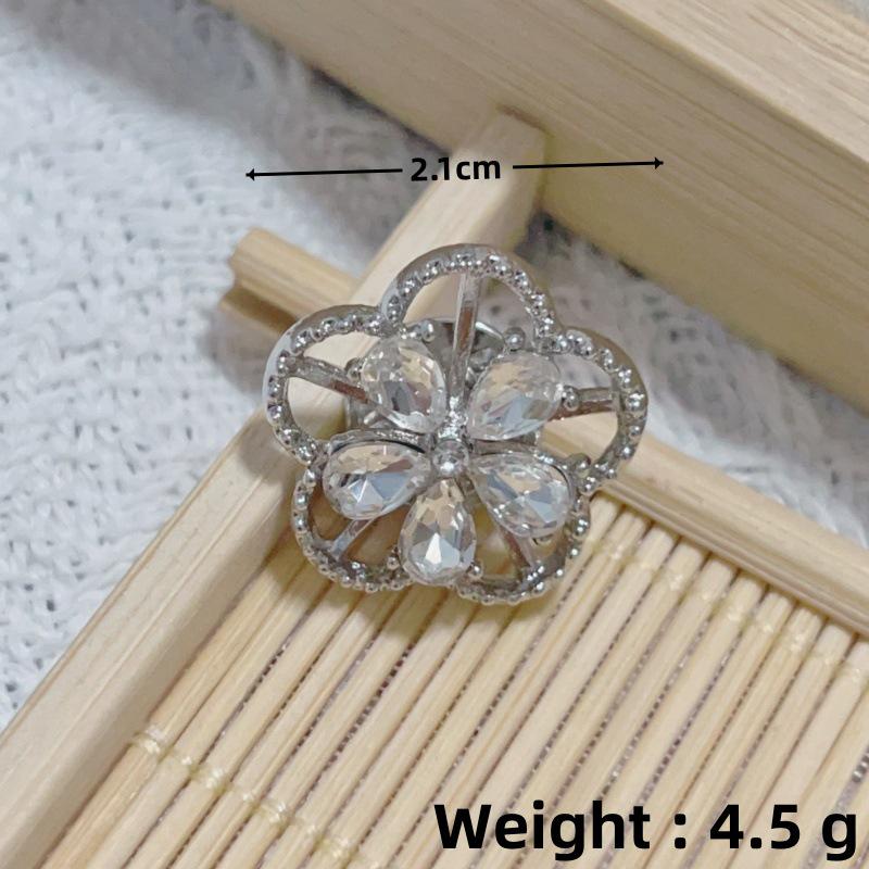 High-End Women's Butterfly Anti-Exposure Fashion Brooch