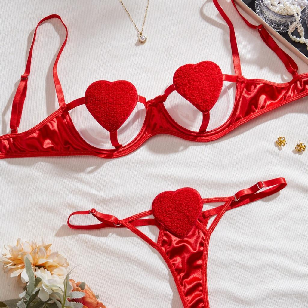 New Sexy Hollowed-out Love Girl Three-point Erotic Underwear Set