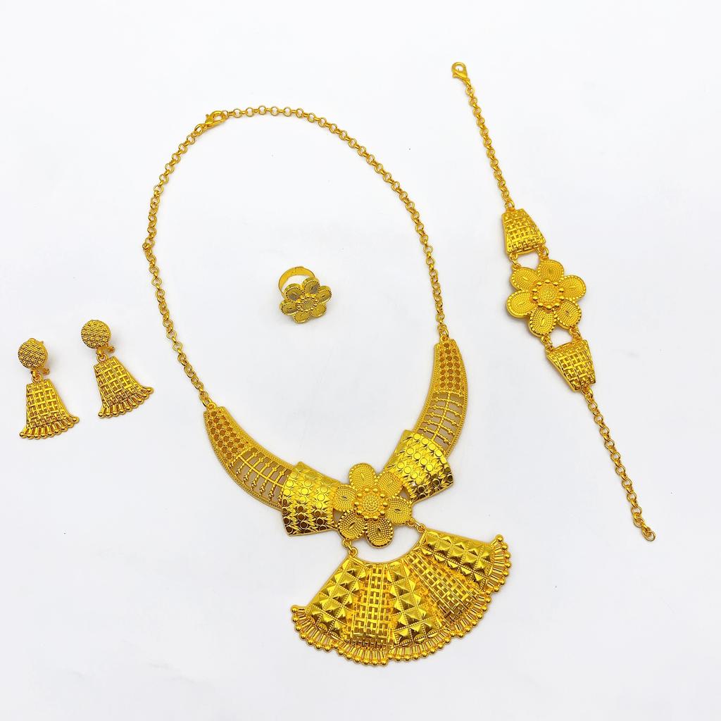 Gioielli Placcati Oro Africani Set di Gioielli Quattro Pezzi Collana Bracciale Orecchini Anello per Donne Arabe Indiane