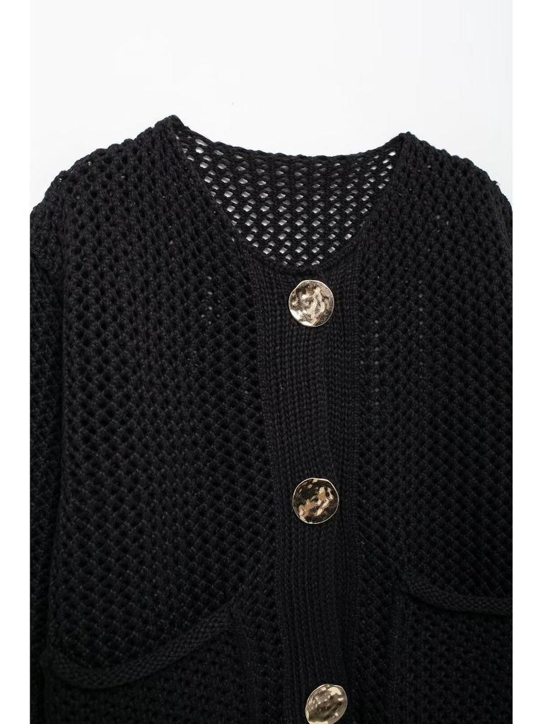 Women's 2024 European & American Knitted Sweater Jacket: 15 Colors, Autumn/Winter, Short Style with Large Pocket & Three Buttons