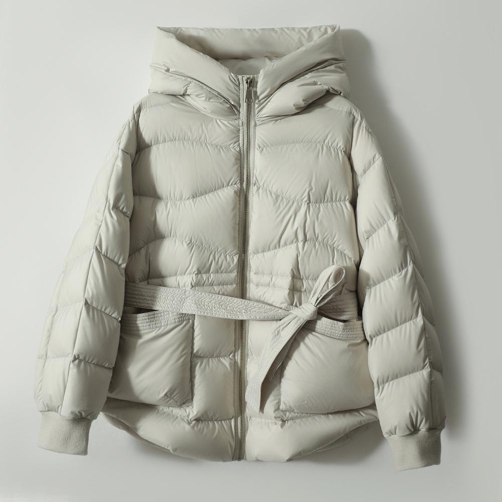 Cloud feeling, high-end white goose down, down jacket women's clothing short Pinghu winter women's hooded light goose down clothing