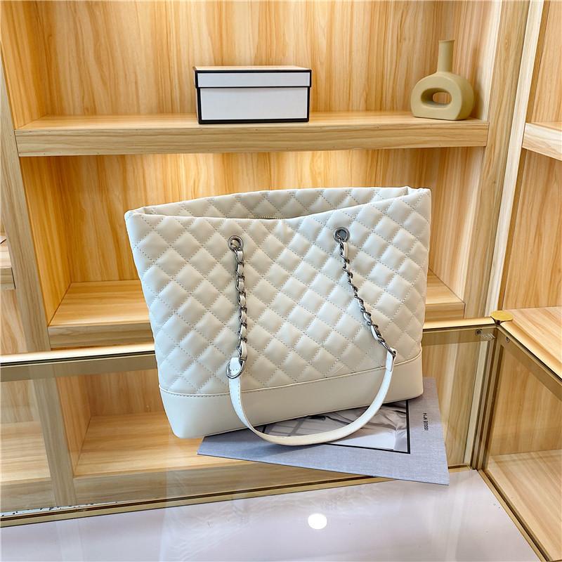 Big bag 2025 new shoulder bag large capacity women's fashion diamond chain portable tote bag simple messenger bag