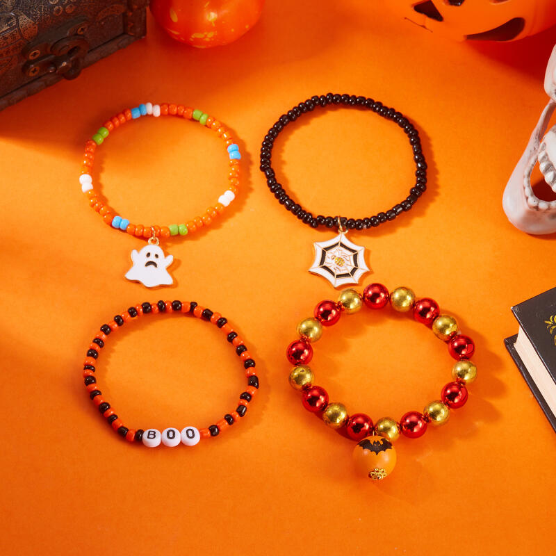 4PCS Halloween Beaded Bracelet Set - Elastic Pumpkin Bat Charm Bracelets with Adjustable Colorful Design