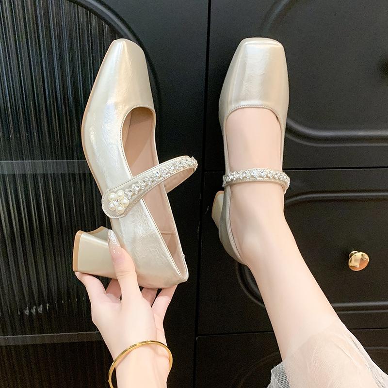 

Туфли Мэри Джейн с квадратным носком в стиле нежного ветра, женские летние на толстой платформе, 2025 новинка, ретро, увеличивающие рост, на невысоком каблуке 40 шампанского