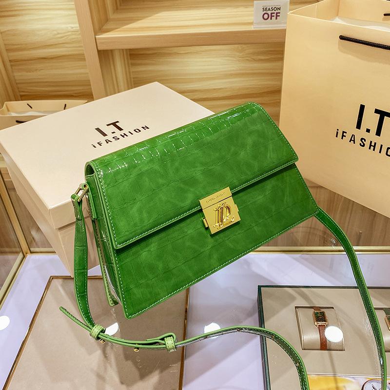 

Новинка 2023 года, осенне-зимняя модная женская сумка через плечо с узором крокодила в стиле ретро, ​​текстурированная сумка через плечо из натуральной кожи M зелёный