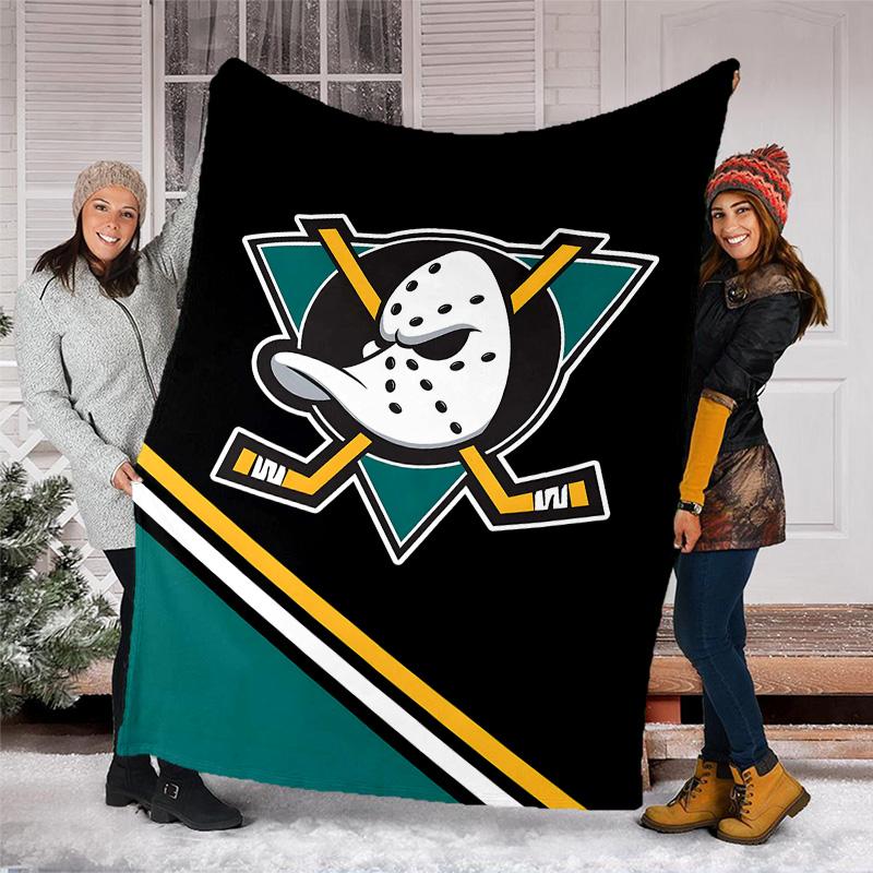 1pc Football Team (51) Theme Blanket - Digital Print, Polyester, Cozy for All Seasons, Perfect for Outdoor, Camping, and Travel