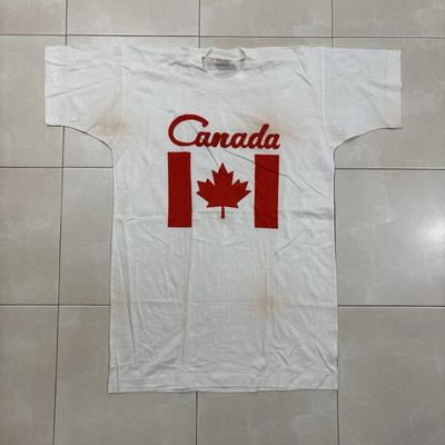 True Vintage T Shirt 80s Canada Travel Tee White Distressed Flawed Men’s XL