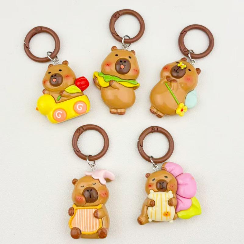 DIY Cute Capybara Keychain: Resin Toy Pendant for Backpacks & Gifts