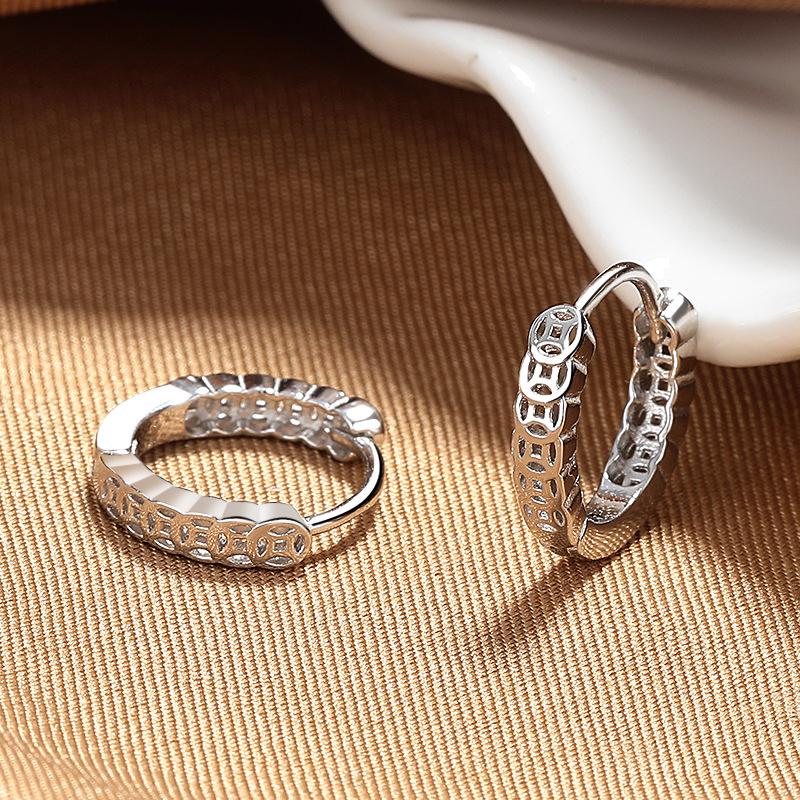 Qian Duoduo Coin Stud Earrings Women'S Sterling Silver Ear Buckles Design Sense Earrings Men'S Copper Coin Earrings Personalized Plain Ring Earrings