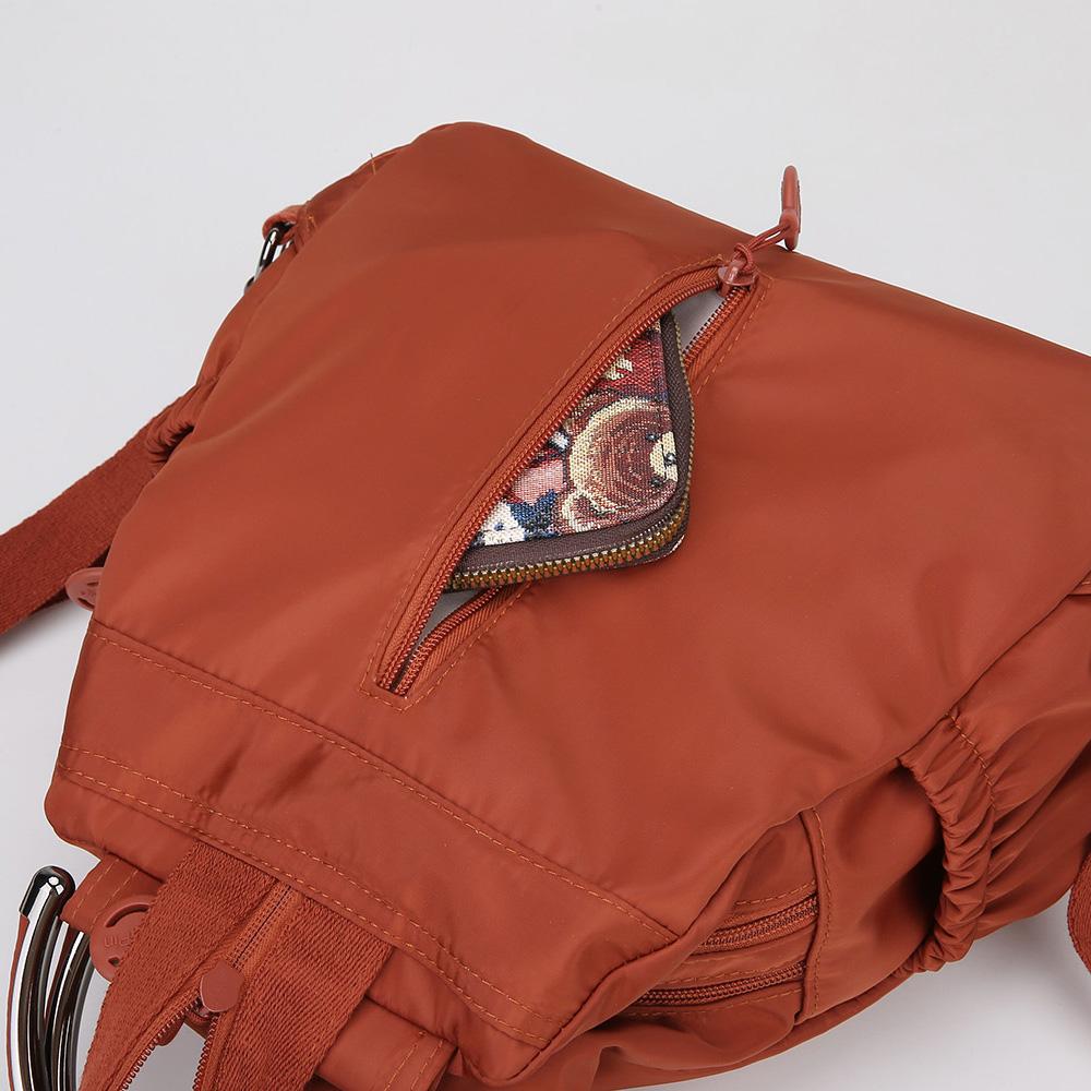 Backpack Women's 2025 New Breast Bag Light Commuter Crossbody Bag Sports Tourism Mountaineering Small Backpack