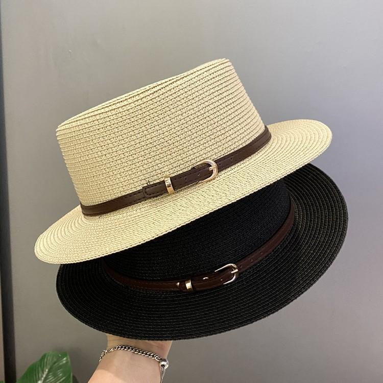 Spring and summer sunshade sunscreen straw hat women's fashion versatile belt buckle top hat British retro style small brim flat top hat
