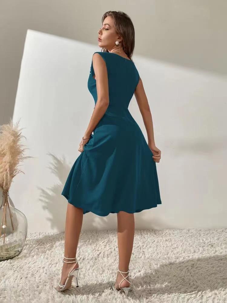 2024 Summer Women's Sleeveless Beaded Slimming Round Neck Dress
