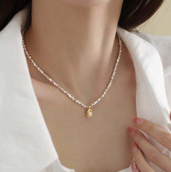 Neuer Stil Trendiger Natürlicher Süßwasserperlen Sterling Silber Damen Anhänger Halskette Damen Kurze Ketten Kein Verblassen