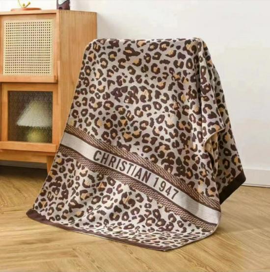 Pure Cotton Multi-Layer Gauze Blanket & Towel - Extra Large, Multipurpose use for Bath, Sofa, or Nap.