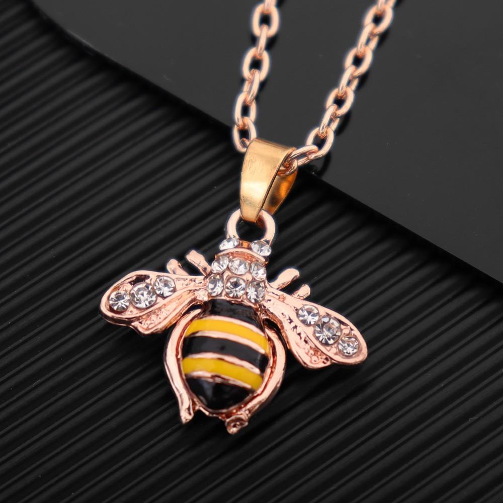 Stunning European And American Style Bee Necklace With Brilliant Rhinestones And Adjustable Chain Length