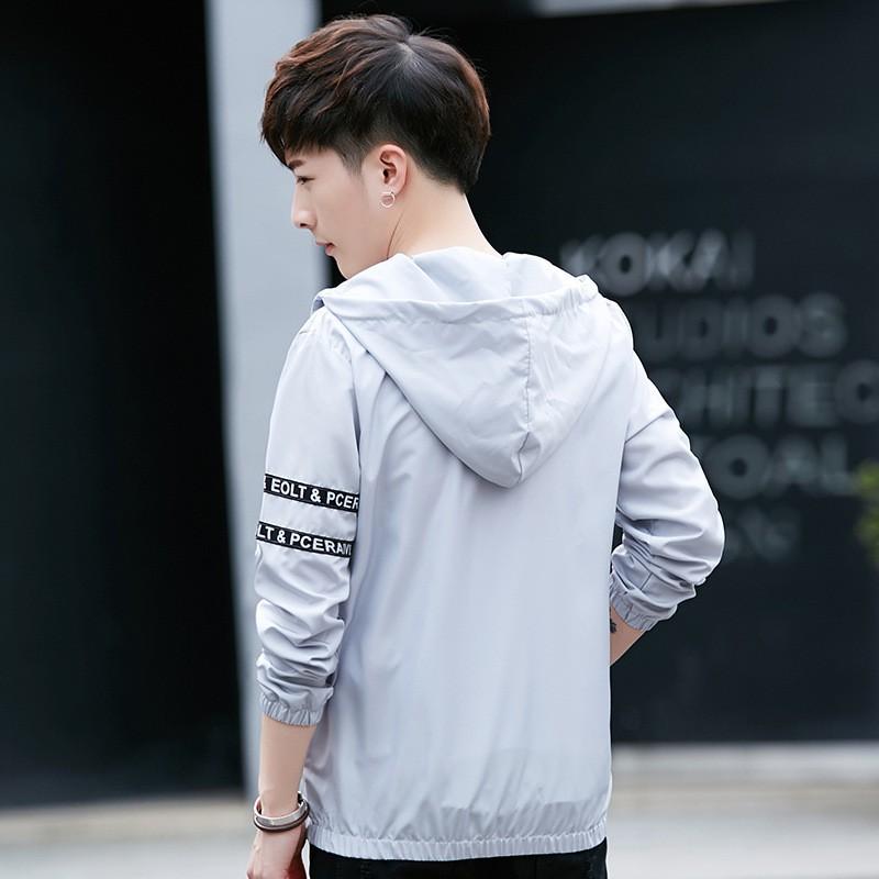 Veste coupe-vent légère pour homme Protection UV Vélos Sports de plein air Respirante Séchage rapide à capuche