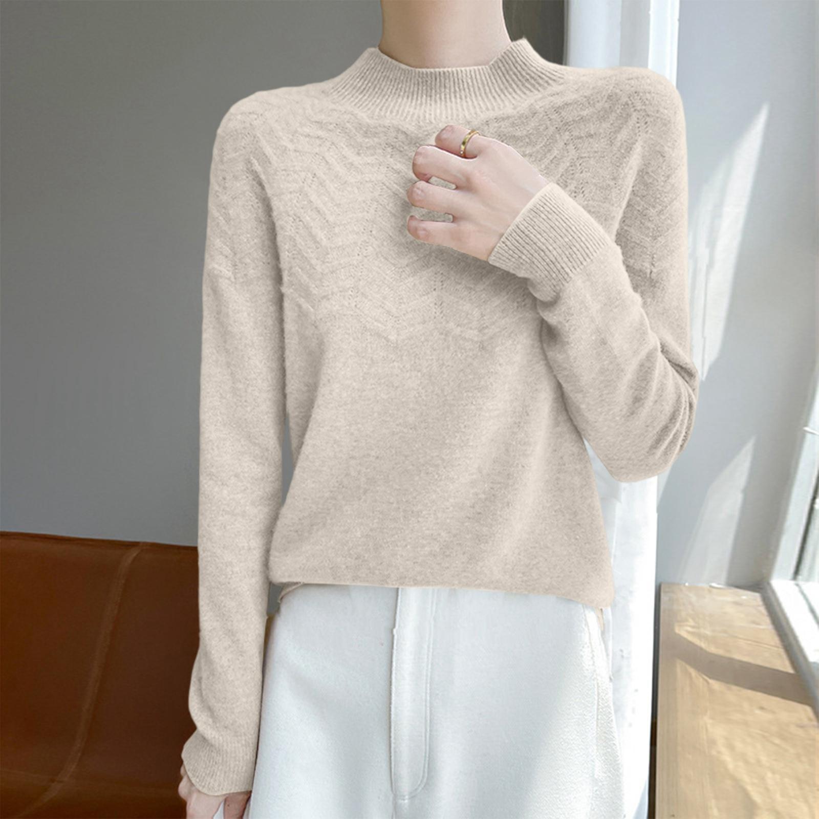 

Жіночий теплий пуловер з напіввисоким коміром та довгим рукавом M бежевий