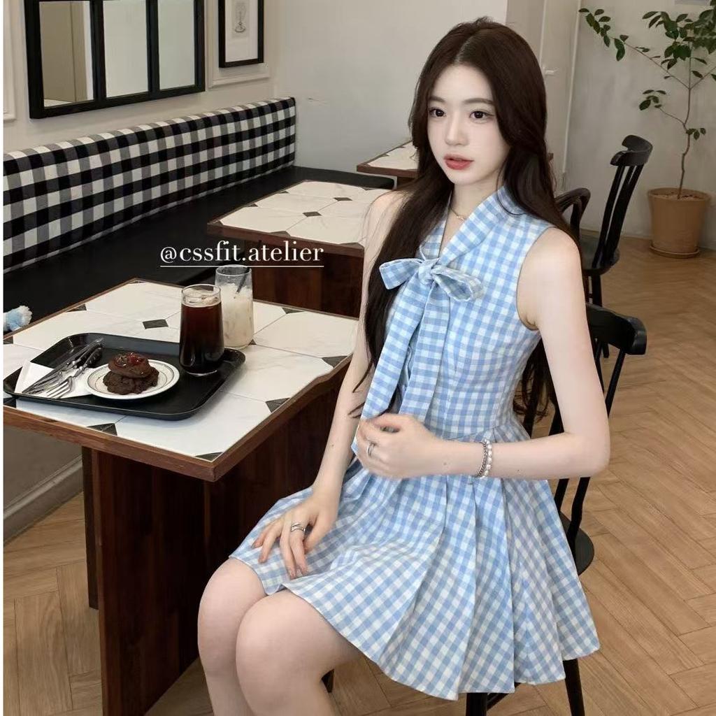 French sweet blue and white plaid lace-up sleeveless bow v-neck dress women's new short skirt temperament pleated skirt