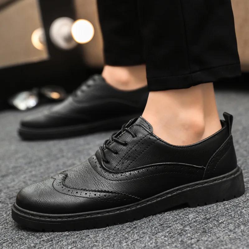Luxury Men's Oxford Shoes High Quality Brogue Dress Shoes for Men Breathable Lace-up Moccasins Classic Business Men Dress Shoes