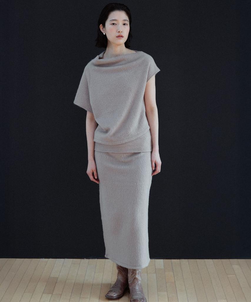 Yutosiseu Hairy Layered Long Skirt(Beige)