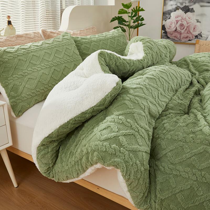 

Hengyuanxiang Lamb Fleece Winter Quilt