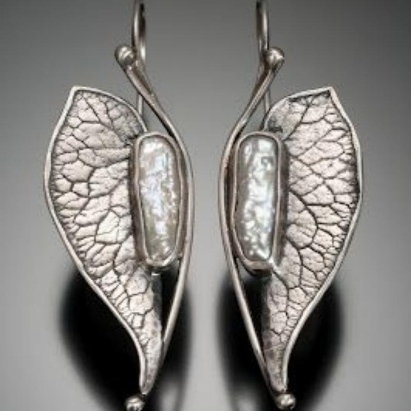 

Изящные серьги медного цвета для женщин, серьги-подвески с бабочкой, цветком и имитацией жемчуга, ювелирные украшения, подарок для вечеринки