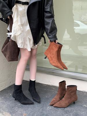 Pointed Short Boots Women's Retro Autumn and Winter New Women's Boots Fashion Thin Heel Boots Rivet High Heels Fashion Boots Thin Boots