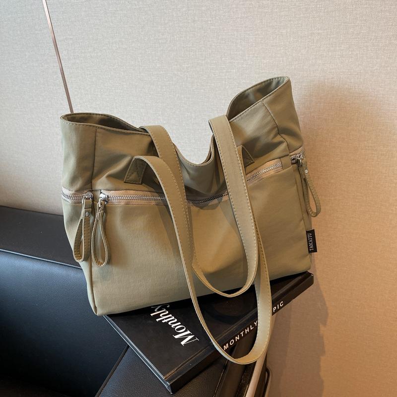 Dámská kabelka pro volný čas Nová móda 2024, univerzální taška přes rameno s velkou kapacitou taška na dojíždění třídy