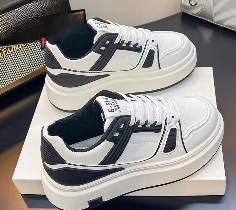 2025 Summer New Women's Slim Fit Platform Chunky Dad Shoes College Style Thick Sole Heightening Sporty Sneakers