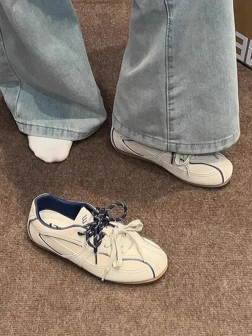 

Cowhide version~ Flat bottom inner height increase retro Forrest Gump shoes round head casual shoes women s lace-up German training shoes sports trend 40