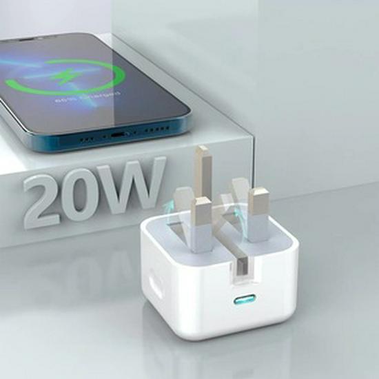 140W Multi-Port Charger with 100W PD Fast Charging, Digital Display, and Magnetic Wireless Charging Dock