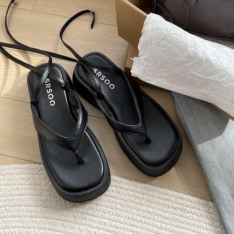 

Новая женская обувь с сандалиями на толстой подошве 39 чёрный