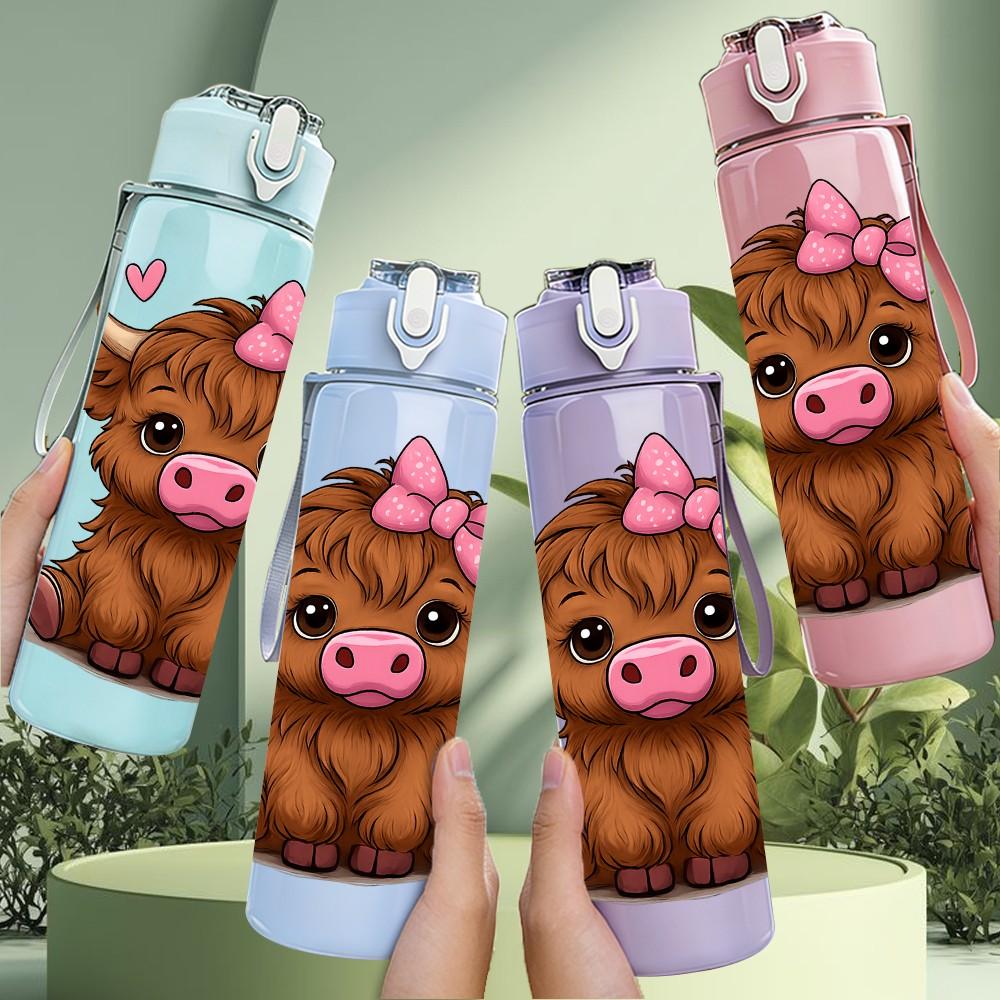 1PC Highland Cow Pink Bow Pattern 750ml Color Plastic Sports Water Bottle Leakproof Flip Straw Lid Suitable for Sports Office Home Use