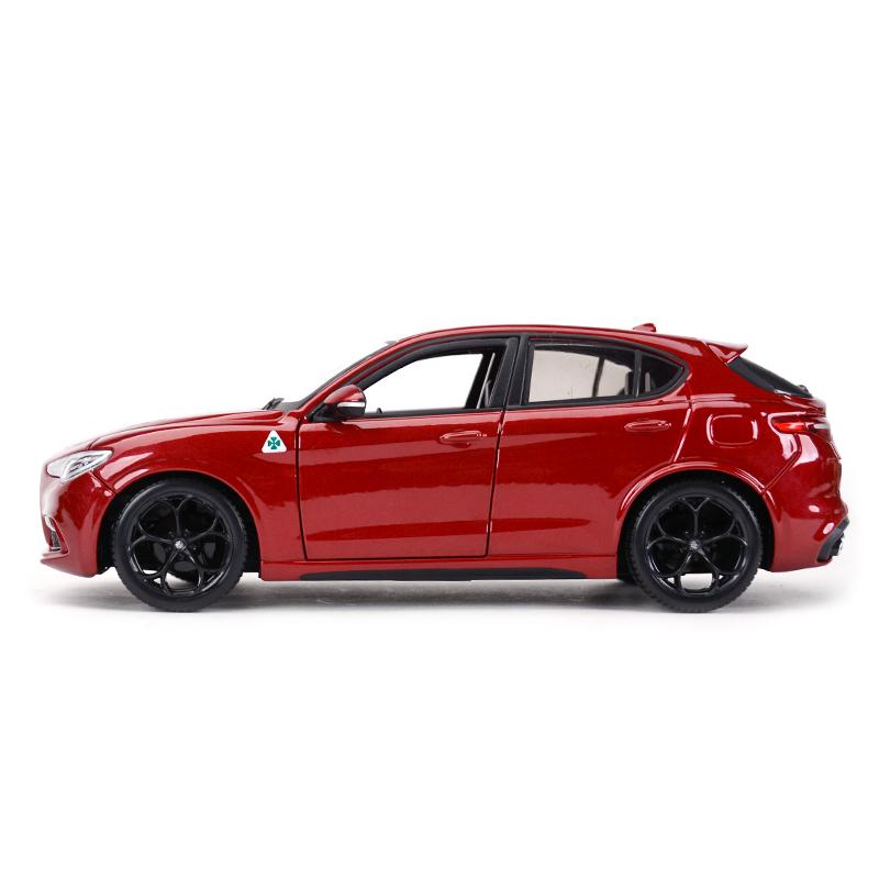 Bburago 1:24 Alfa Romeo Stelvio SUV Car Static Die Cast Vehicles Collectible Model Car Toys