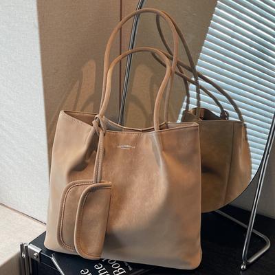 Large Capacity Retro Bag Women's 2025 Autumn New Foreign Style Niche Tote Bag Fashionable Matte Shoulder Bag Tide