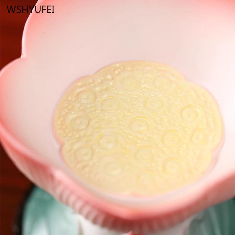 Home decoration accessories Ceramic Lotus Candlestick household Candlestick base for Buddha offering in front of the Buddha 1pcs