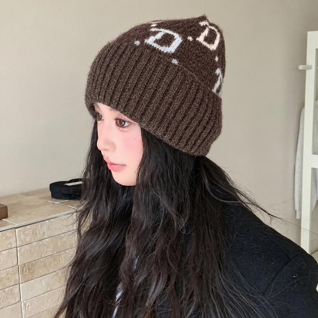 Personalized jacquard letter knitted cold hat women's winter big head circumference stacking hat men's and women's ear protectors cold hat
