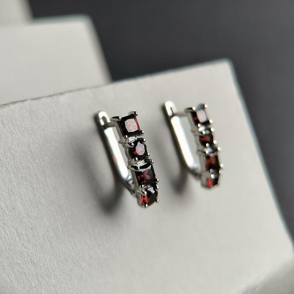 Серебряные серьги с натуральным гранатом 2.875ct (2181996)