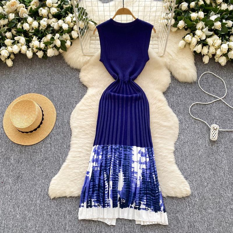 Simple Sleeveless Knitted Dress for Women Featuring A Summer Patchwork Single-breasted Design