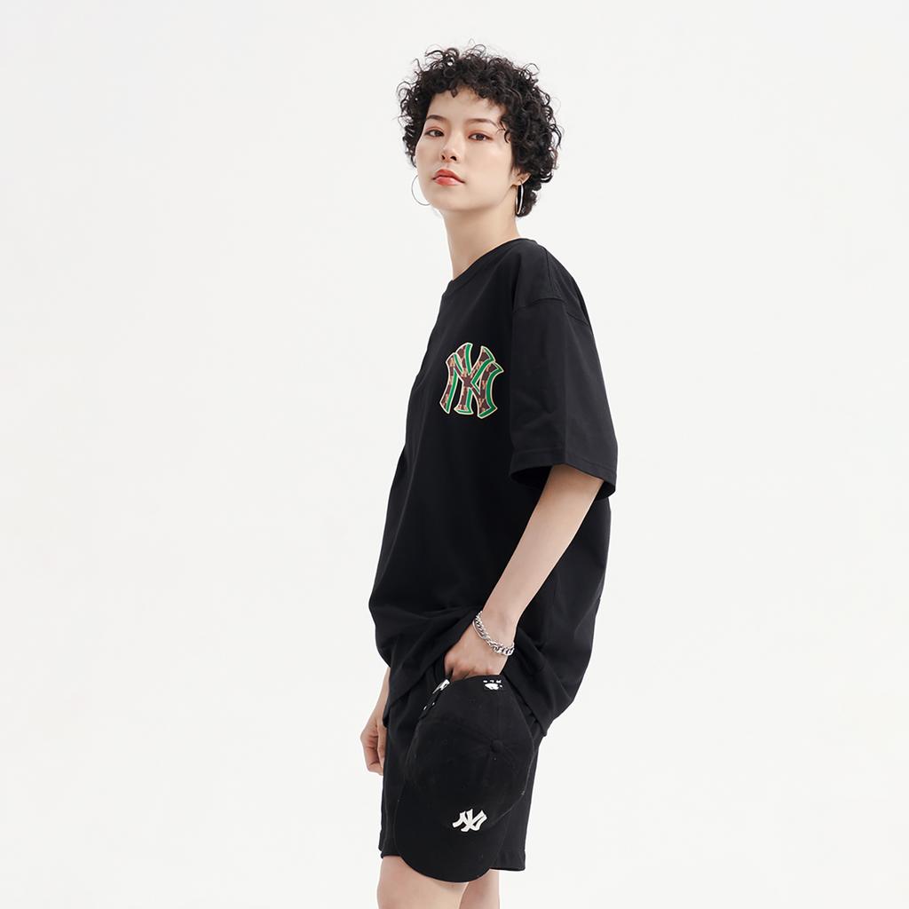 MLB New York Yankees Vintage Logo Printed Short Sleeve T-Shirt Unisex Tops Black 3ATSM3033-50BKS